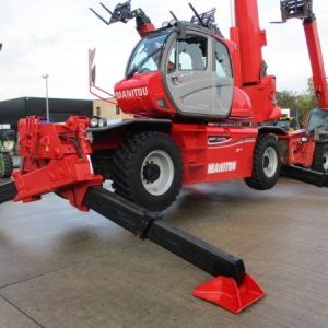 foto 32m / 5,5t manipulátor ROTO Manitou
