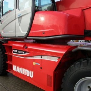 foto 32m / 5,5t manipulátor ROTO Manitou
